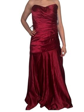 Pretty Maids Burgundy Dress Size 6 NWT
